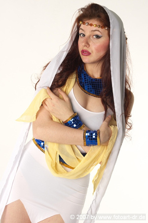 Cleopatra - Kleid, Gürtel, Armreifen und Tücher gehören zum Kostüm